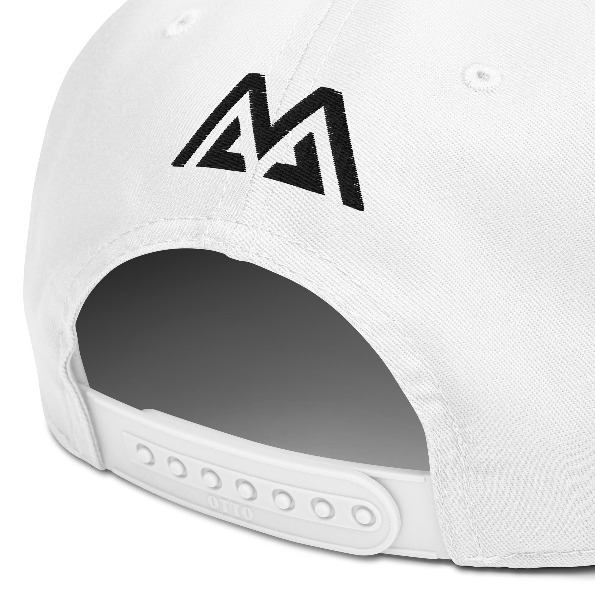 colour:white